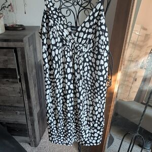 Wet Seal Black and White Patterned Midi Dress